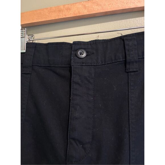 Old Navy L OGC black Chino Shorts and Everyday Twill Shorts - Picture 2 of 7